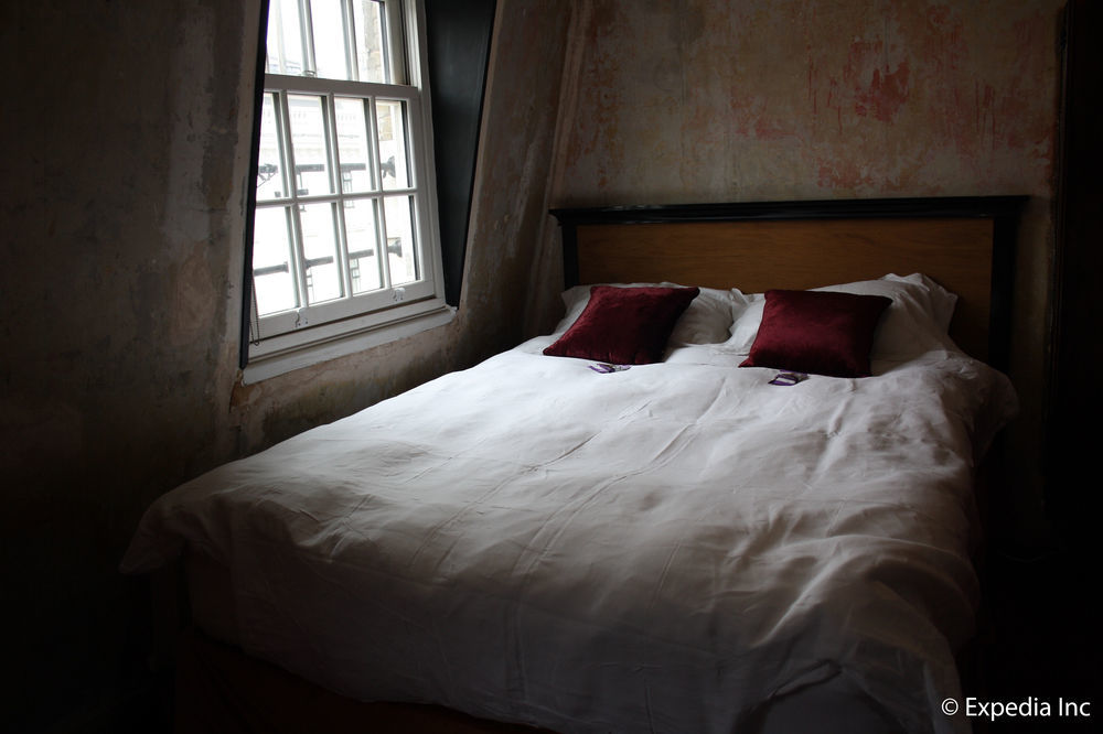 Mike'S Guesthouse Londen Buitenkant foto